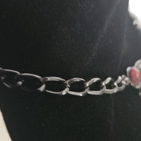 Elegant Burgundy and Black Statement Necklace - Picture 14 of 16